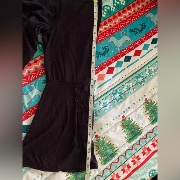 Babydoll top with bell sleeves size XL - Picture 9 of 9